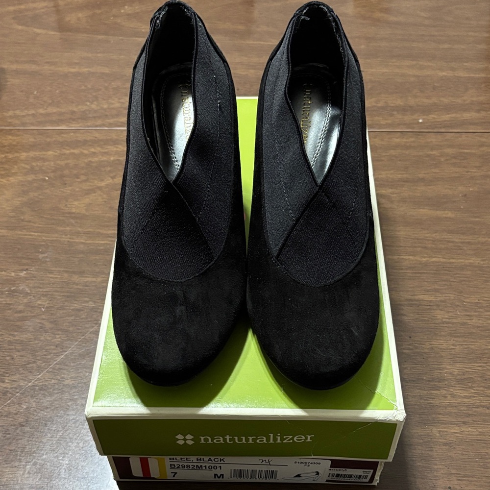 Naturalizer Women's Elegant Black Heels
